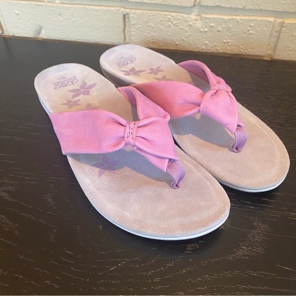 Abeo Pink Women's Sandals - Picture 1 of 7